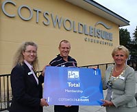 Mike Tindall opens Cotswold Leisure Centre